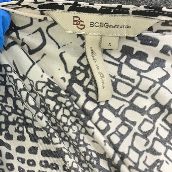 BCBGeneration Plunge Wrap Mini Dress Size S - Picture 6 of 7